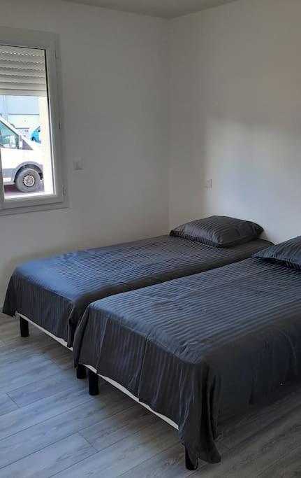Holiday home Maison Neuve Proche De La *